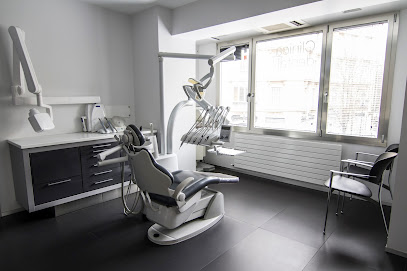 San Sebastián - JUAN CARLOS HERNANDEZ DE LA HERA - Centro Dental