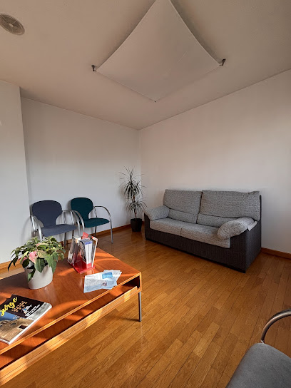 Culleredo - LUPALU CLINICA DENTAL - Centro Dental