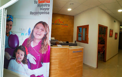 Cartaya - MARIA DE LA PEÑA GOMEZ PALACIOS - Centro Dental