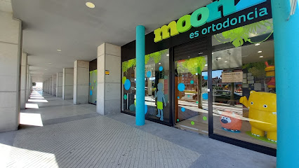 Las Rozas de Madrid - MOONZ LAS ROZAS SLU - Centro Dental