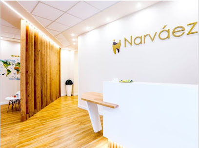 Los Villares - NARVAEZ MARCHAL, MARIA DEL ROCIO - Centro Dental