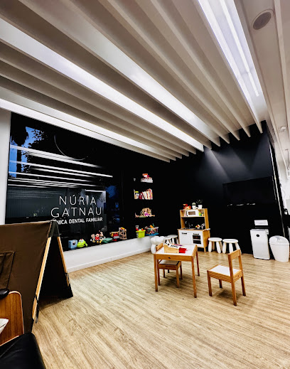 Cambrils - NURIA GATNAU CLINICA DENTAL FAMILIAR - Centro Dental