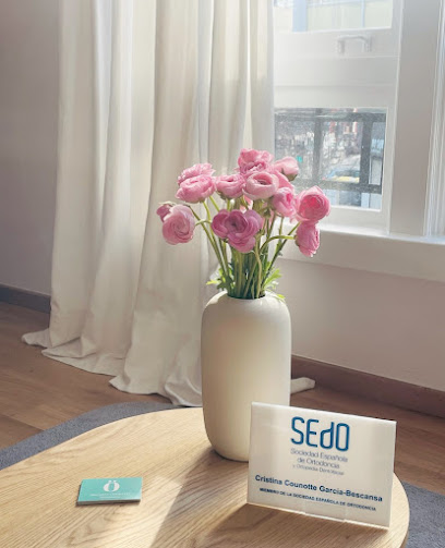 A Coruña - ORTODONCIA BESCANSA COUNOTTE - Centro Dental