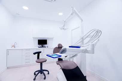Villa del Río - PEREZ-ARANDA MURIEL, BELEN - Centro Dental