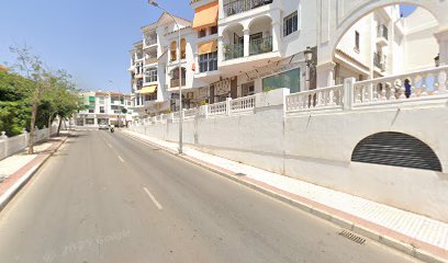 Benalmádena - ROBERT STERN - Centro Dental
