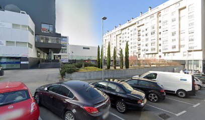 A Coruña - XENEISE CLINICA DENTAL - Centro Dental