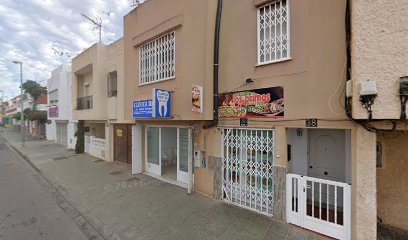 Almería - ZORAYA RODRIGUEZ CALDERON / MANUEL ALVAREZ GALLARDO - Centro Dental