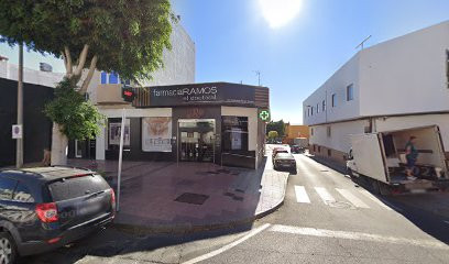Santa Lucía de Tirajana - CONSULTA DE OFTALMOLOGIA -DRA RUIZ PEREZ - Óptica