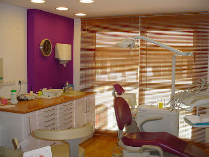 Alicante - CLINICA DENTAL Mª DOLORES GUTIERREZ MIÑANA - Centro Dental