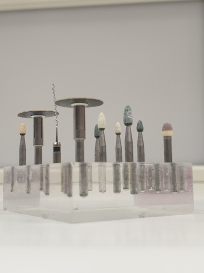 A Coruña - CLINICA DENTAL Mª JOSE BASANTA CILLERO - Centro Dental