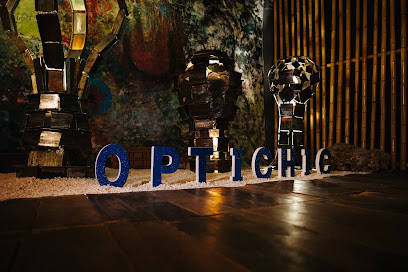 Barcelona - OPTICHIC FABRICA, S.L. - Óptica