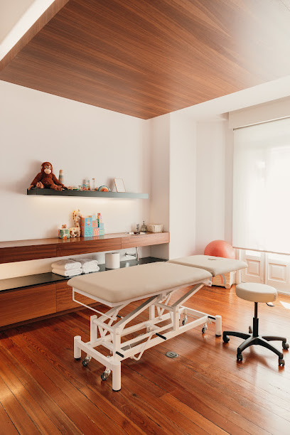 Vigo - UXIA ROMAN. FISIOTERAPIA Y OSTEOPATIA